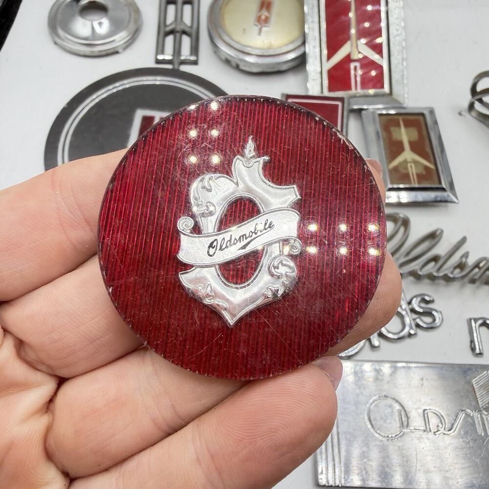 Vintage Oldsmobile Emblem Ornament Rare Lot Bulk Car Part Hood Ornament Logo - Picture 6 of 16